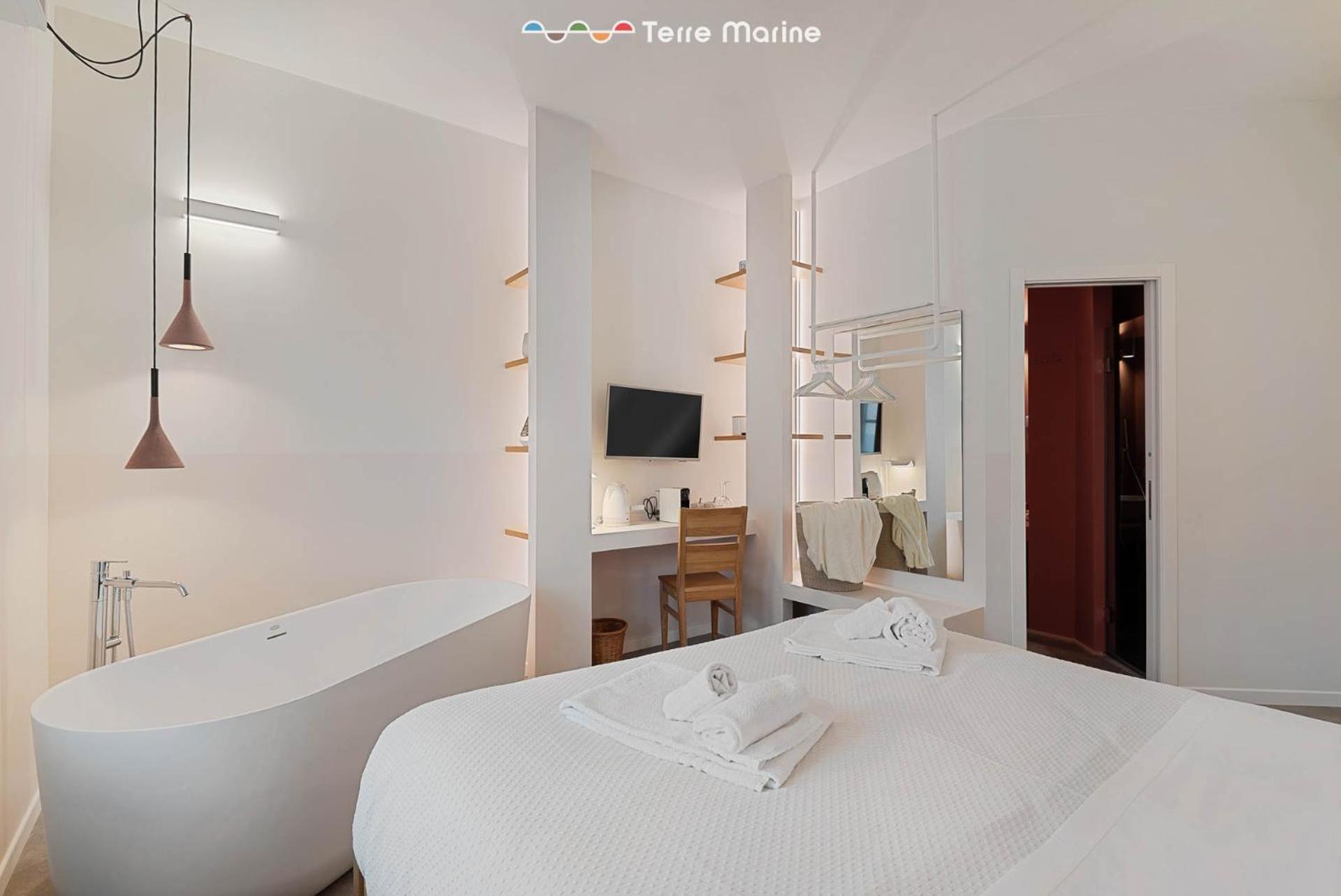Affittacamere Isabella, Terre Marine Леванто Экстерьер фото